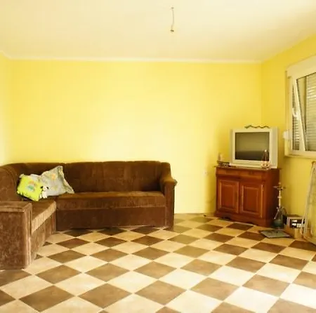 House For Family Sutomore Σπίτι διακοπών Ποντγορίτσα