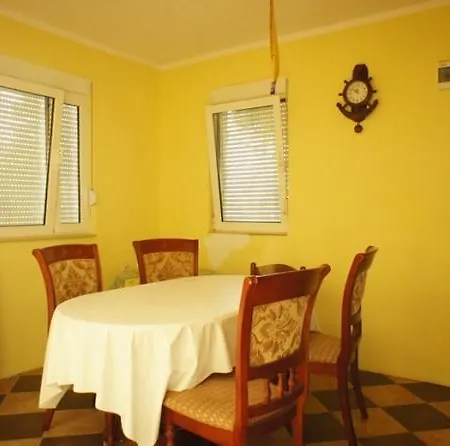 House For Family Sutomore 別荘 *